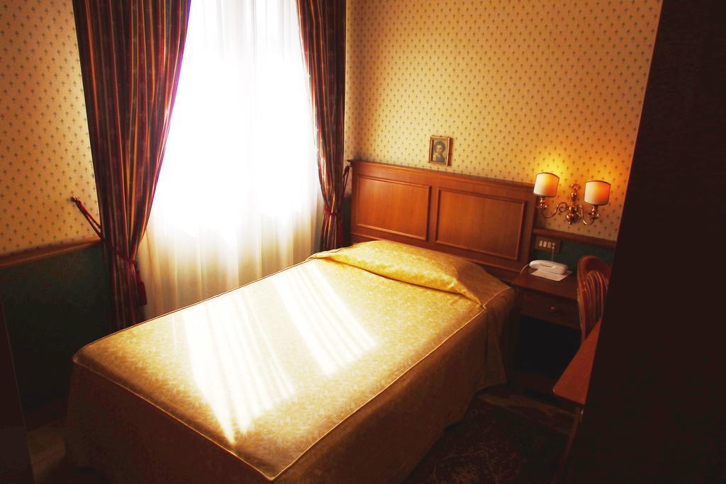 Villa Belvedere Florenz Zimmer foto
